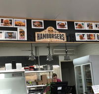 Major Tom's A Burger Junkie - Restaurant Find