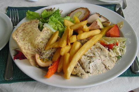 3-Day Small-Group Tour Of North Queensland With Pick Up - Restaurant Find 4