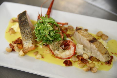 Three Day Charter Margaret River Region (Perth Travelers) - Restaurant Find 3
