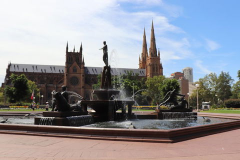 Private Sydney City Customized Tour - Restaurant Find 4