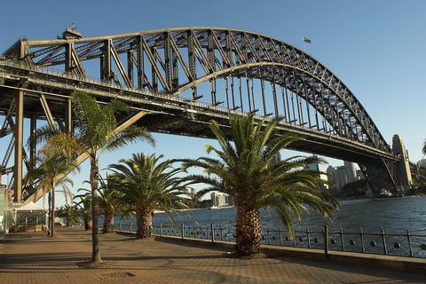 Private Sydney City Customized Tour - Restaurant Find 5
