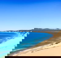 Kayak with Dolphins and 4WD Great Beach Drive Day Trip from Noosa - Restaurant Find