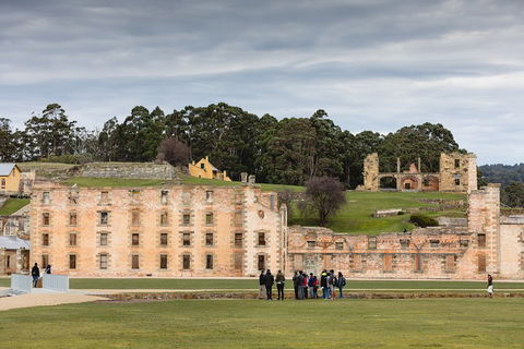 Hobart Minibus Full-Day Private Tour - Restaurant Find 1