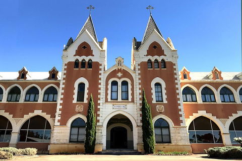 Pinnacles Desert & New Norcia Day Tour From Perth - Restaurant Find 4