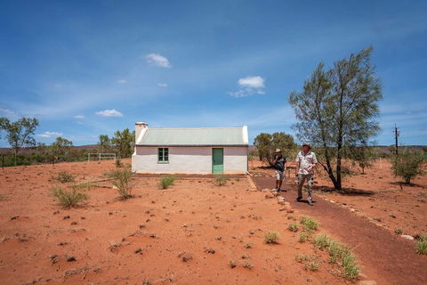 Private Cultural And Historical Painted Desert Tour In Hermannsburg - Restaurant Find 1
