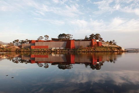 Hobart City Sightseeing Tour Including MONA Admission - Restaurant Find 2
