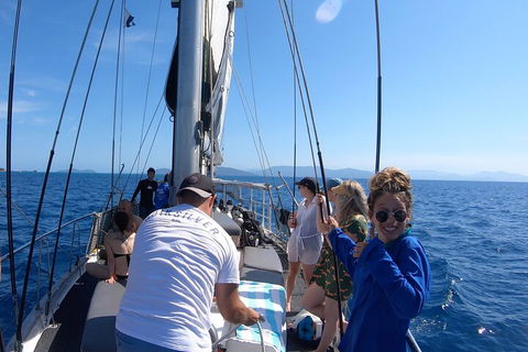 Ocean Free Green Island & Great Barrier Reef Snorkel Cruise, Cairns 25 Guests - Restaurant Find 3