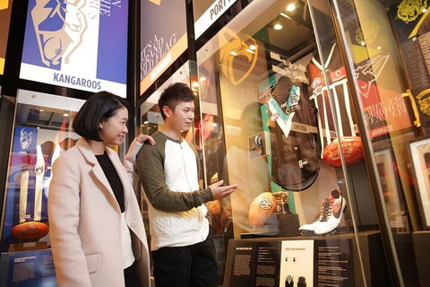 Sports Tour Of Melbourne With MCG Tour And Australian Sports Museum Access - Restaurant Find 1