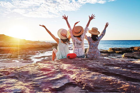4-Day Coastal Loop Via Monkey Mia Wild Dolphins Kalbarri Pinnacles Perth Return - Restaurant Find 4