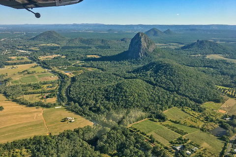 Deluxe Seaplane Tour Noosa To Glasshouse Adventure For 2 With Photobook - Restaurant Find 4