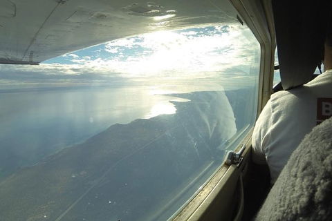 Monkey Mia Dolphins & Shark Bay Air Tour From Perth - Restaurant Find 1