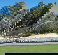 Very Best of Perth Tour - Wildlife Park  City Highlights Tour - Restaurant Find