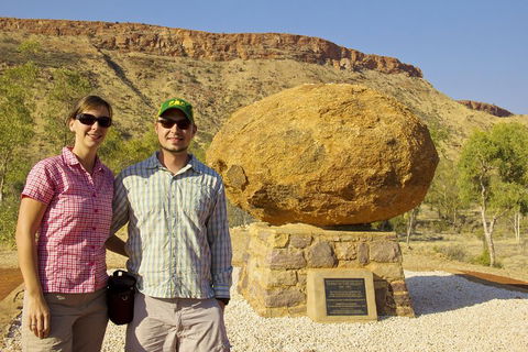 West MacDonnell Ranges Day Trip From Alice Springs - Restaurant Find 1