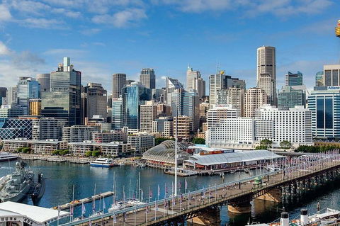 Highlights & Hidden Gems With Locals: Best Of Sydney Private Tour - Restaurant Find 0