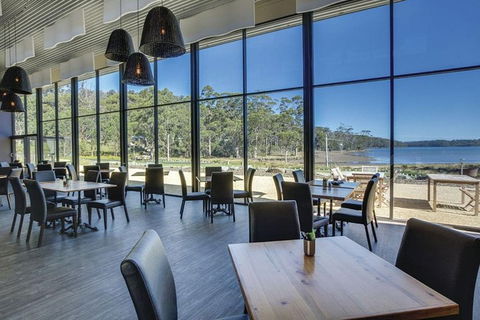 Private Hobart Discover South East Food And Scenic Tour - Restaurant Find 5