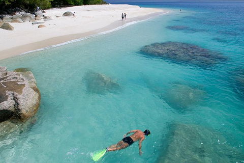 Fitzroy Island Day Trip From Cairns - Restaurant Find 0
