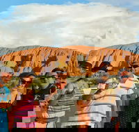 Ayers Rock Day Trip from Alice Springs Including Uluru Kata Tjuta and Sunset BBQ Dinner - Restaurant Find