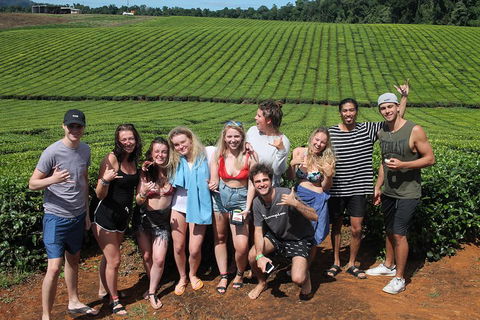 Atherton Tablelands Waterfalls Tour From Cairns - Restaurant Find 1